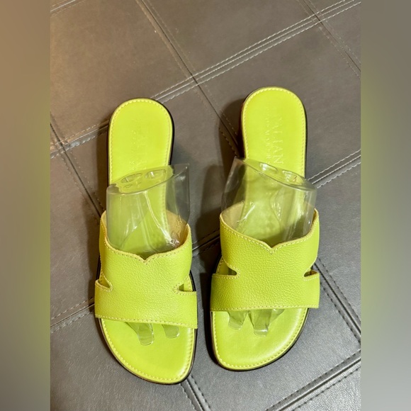 Italian Shoemakers Shoes - Women’s Lime Green Sandals Italian Shoemakers Size 10